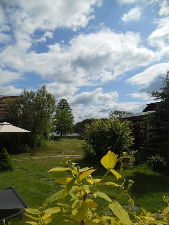 Haus Am See In Kleinzerlang Habitación foto
